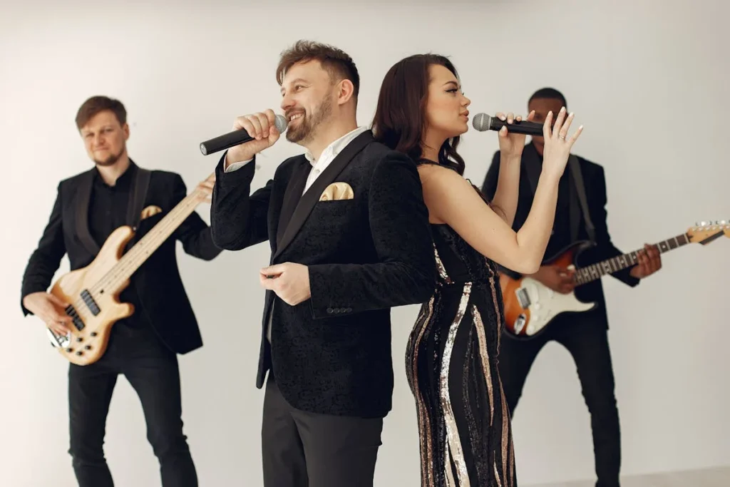 Underholdning til klubber i Odense - Indspil et musiknummer sammen!